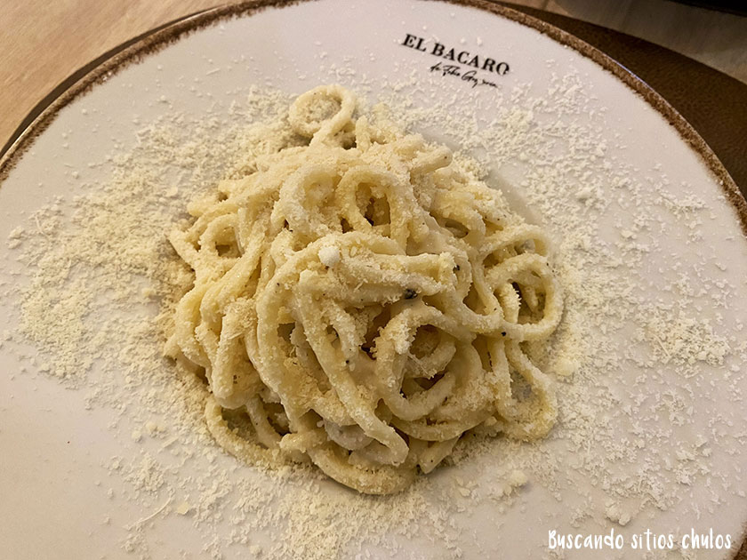 Spaghetti cacio e pepe